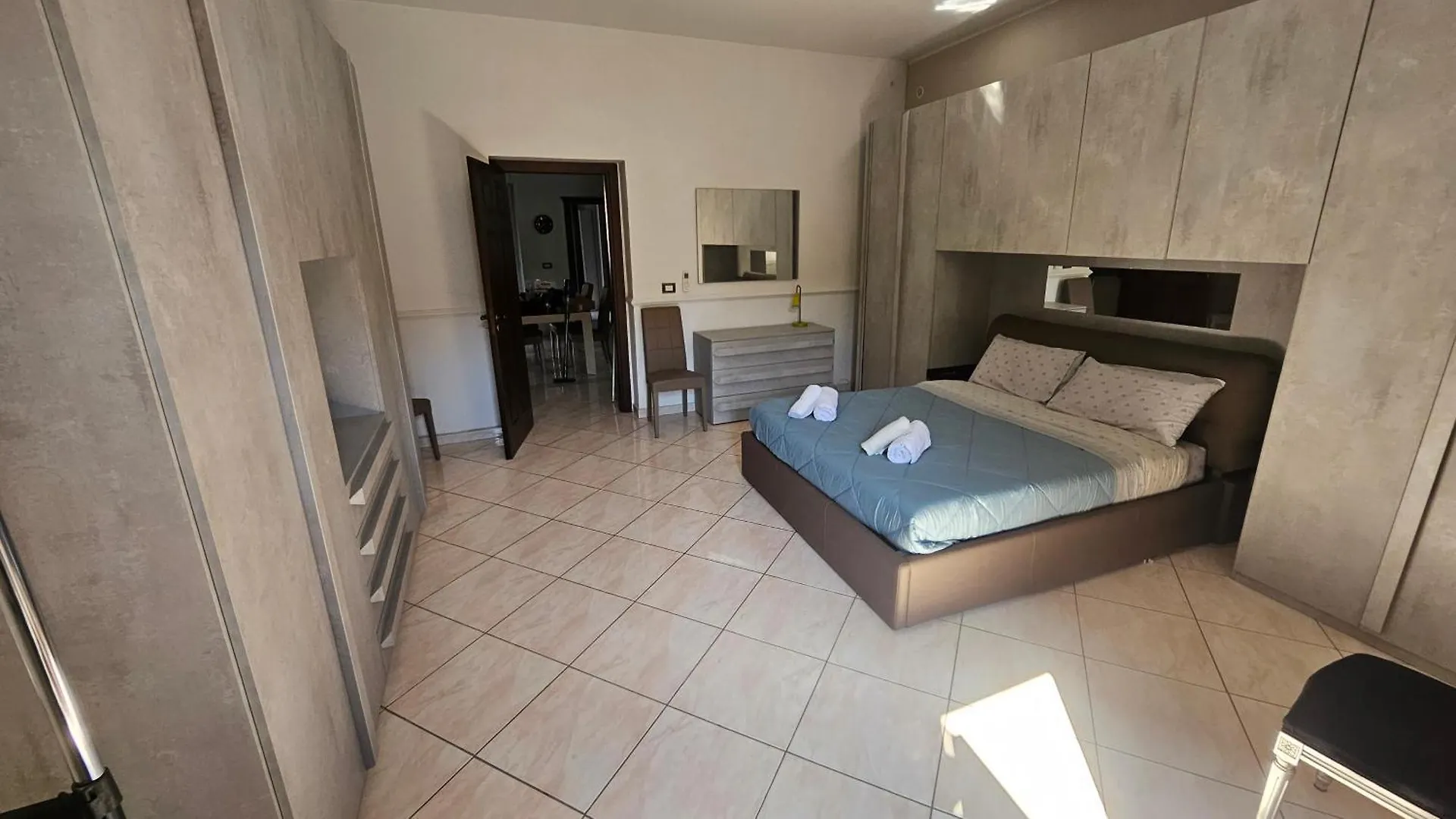 Saint Cristofer House Apartman Catania-Fontanarossai nemzetközi repülőtér 0*, Catania Olaszország